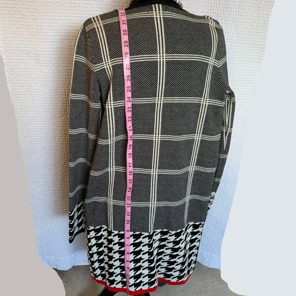 Venus Plaid Houndstooth Cardigan - Picture 4 of 7